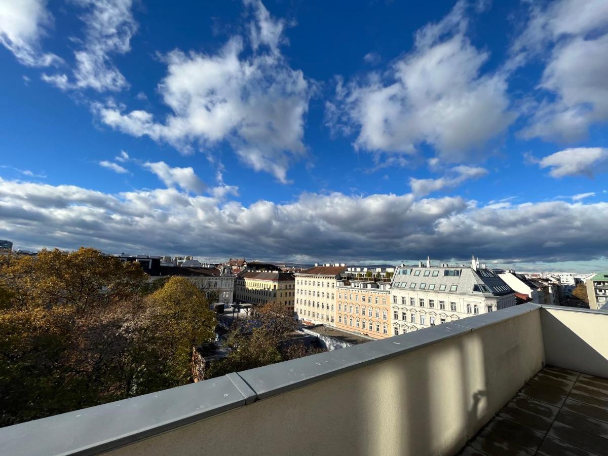 Penthouse Near Central Station With Free Parking Wien Eksteriør bilde
